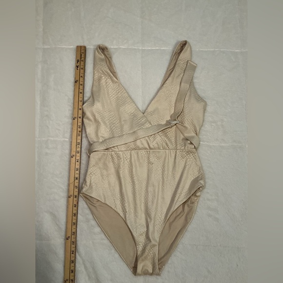 Onia one piece swimsuit - Picture 6 of 12